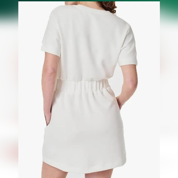 Elegant White Elastic Stretch Waist T Shirt Dress With Pockets Size Medium - Picture 2 of 9